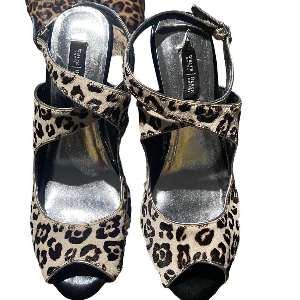 White House Black Market size 7 faux fur heels super condition great look